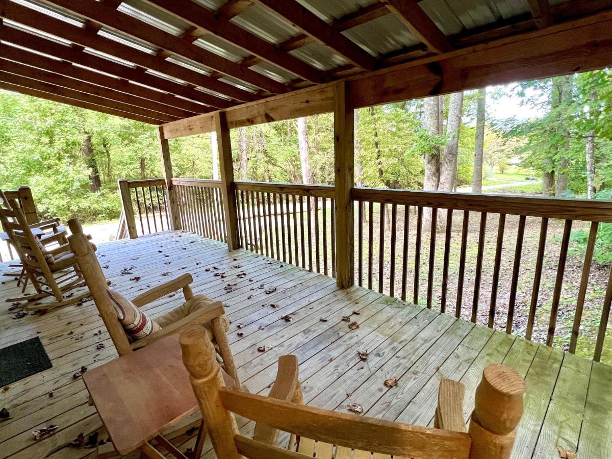 Tranquil Valley Retreat Cabin Сивиървил Екстериор снимка