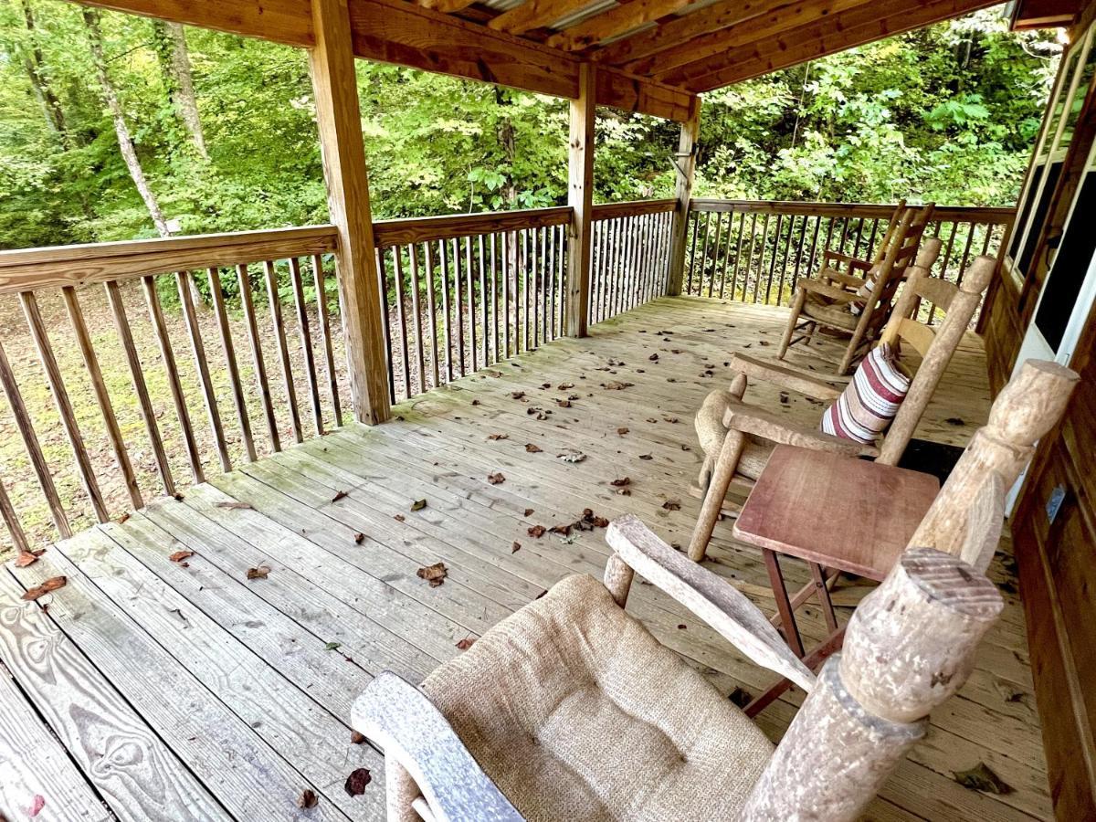Tranquil Valley Retreat Cabin Сивиървил Екстериор снимка